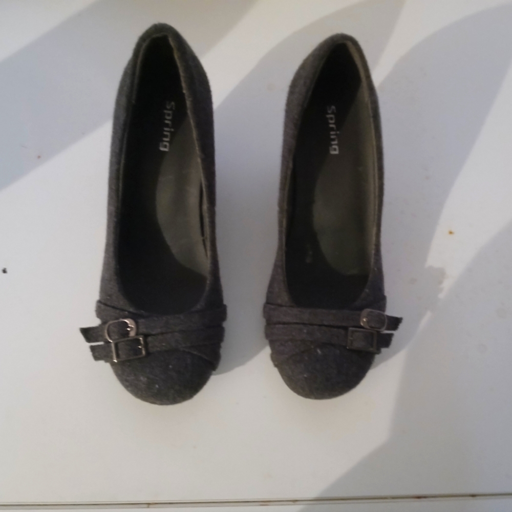 Spring heels - Picture 2 of 6